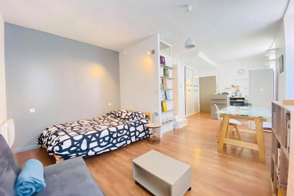 Studio De Charme Appartement Laon Buitenkant foto