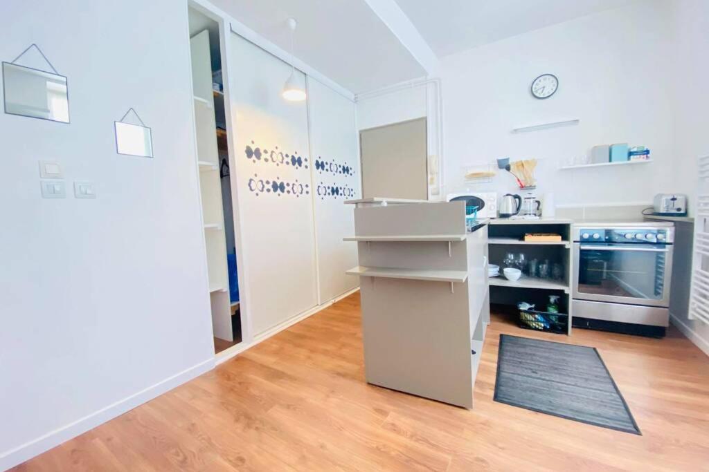 Studio De Charme Appartement Laon Buitenkant foto